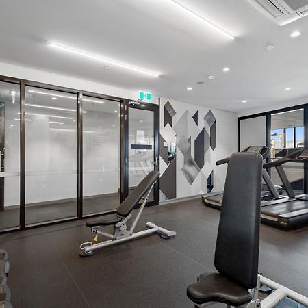 Lovely 1-Bed Pad With Balcony Gym & Pool Apartamento Melbourne Exterior foto